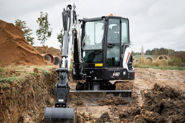 Bobcat E60 - Image 2