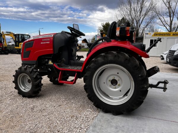 Massey Ferguson MF6028 - Image 2